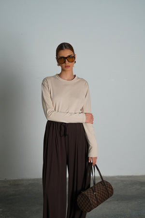 בייסיקלי חולצה בז' GOVANA