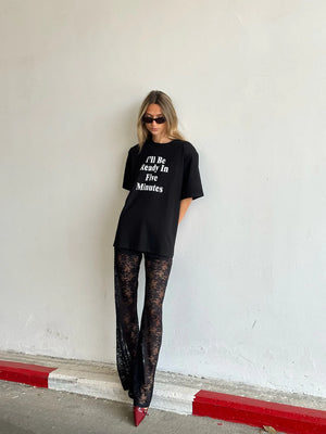 מכנס תחרה סו שחור GOVANA