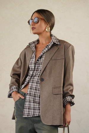 חולצת פיטר חולצה RFA