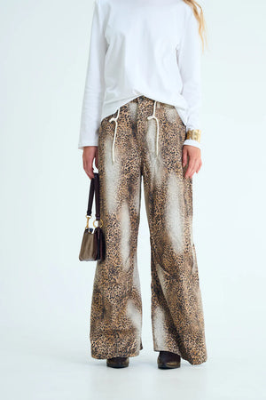 מכנס ג׳ינס אלי ג׳ינס מנומר בהיר טיאגו