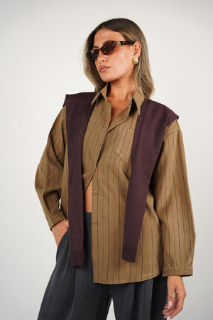 חולצת ונסה חולצה RFA