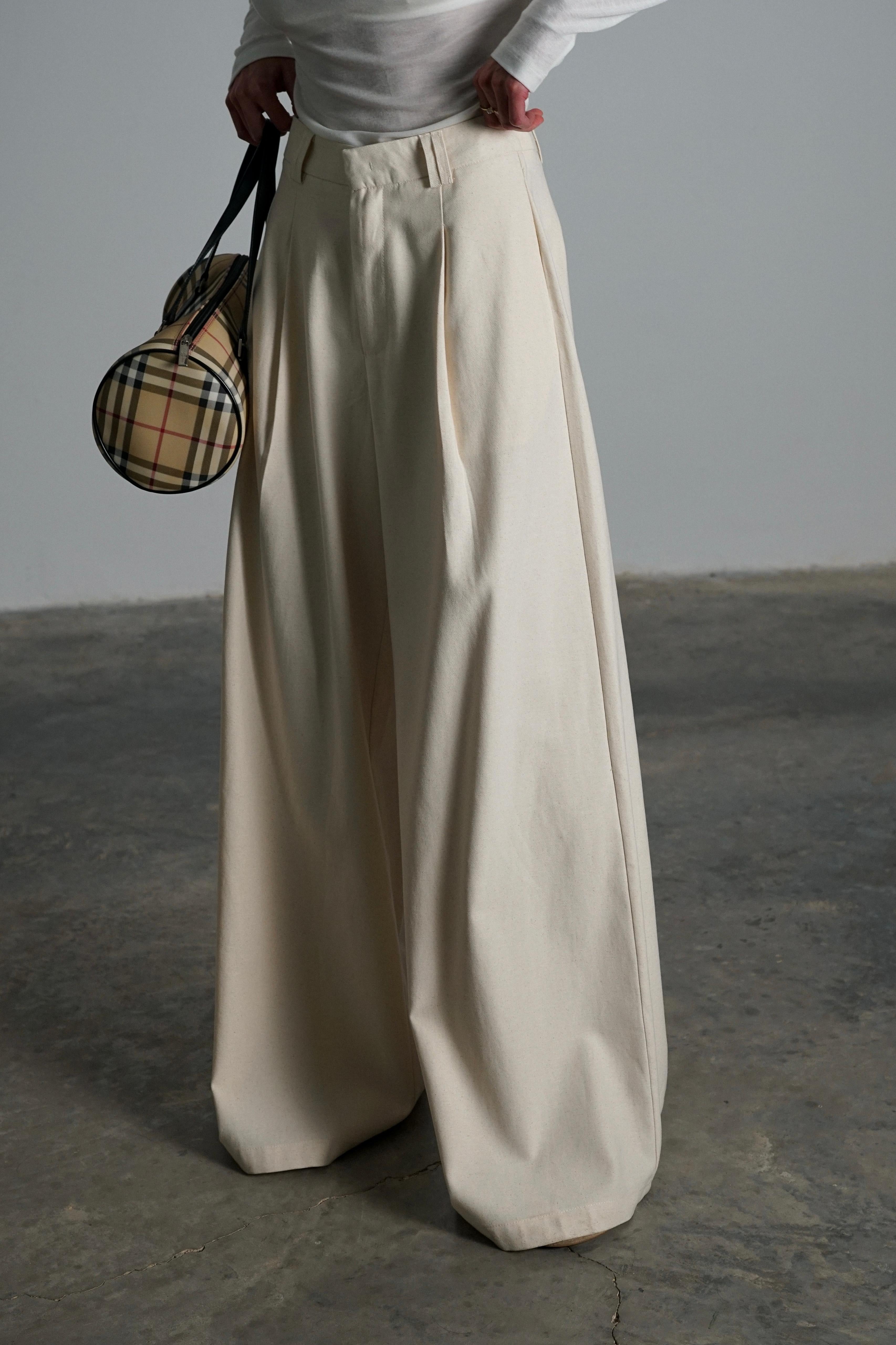 מכנס רינו מכנס בז' GOVANA