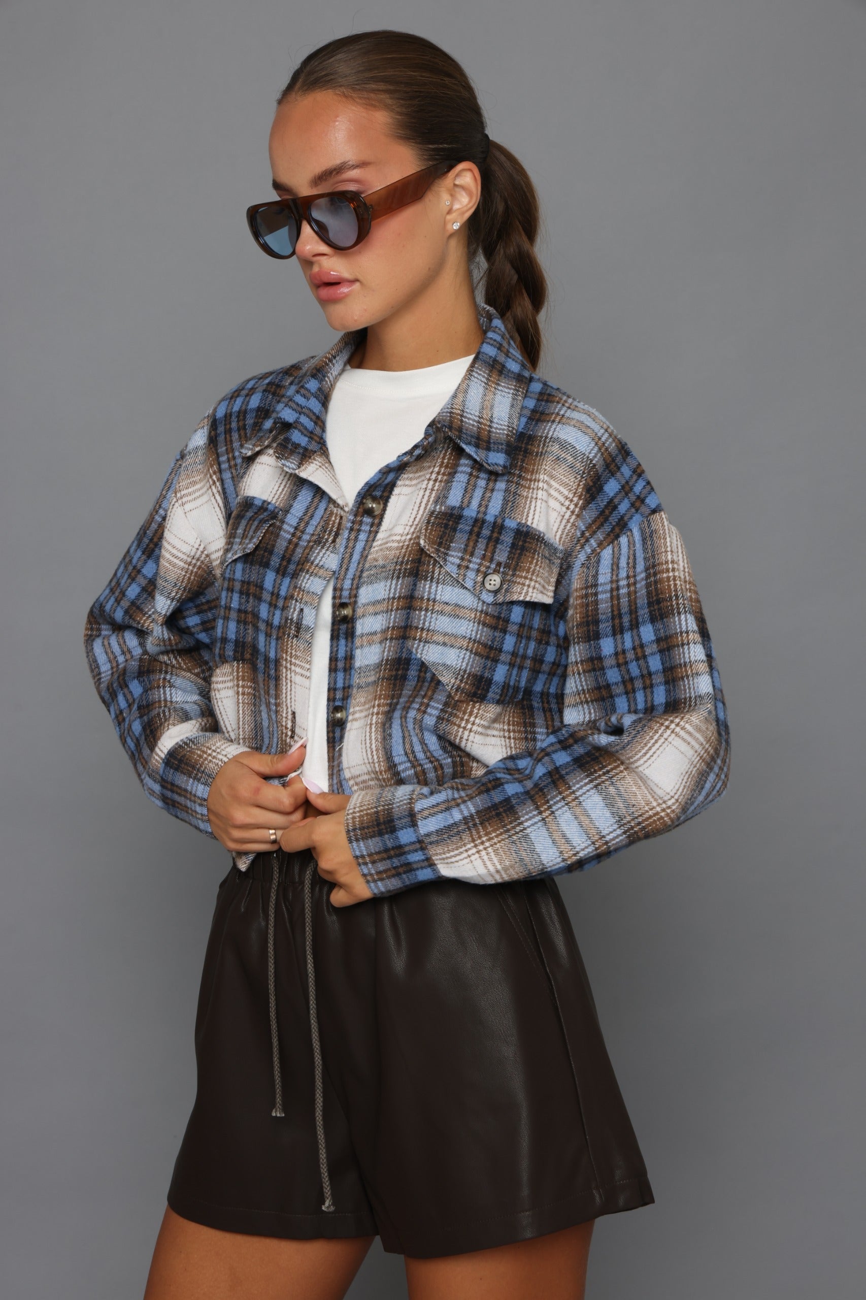 ג׳קט קרופ משובץ ג'קט תכלת קסארה