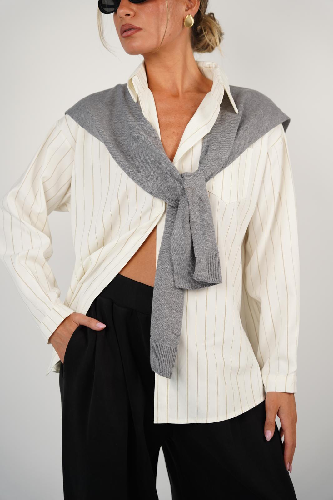 חולצת ונסה חולצה RFA