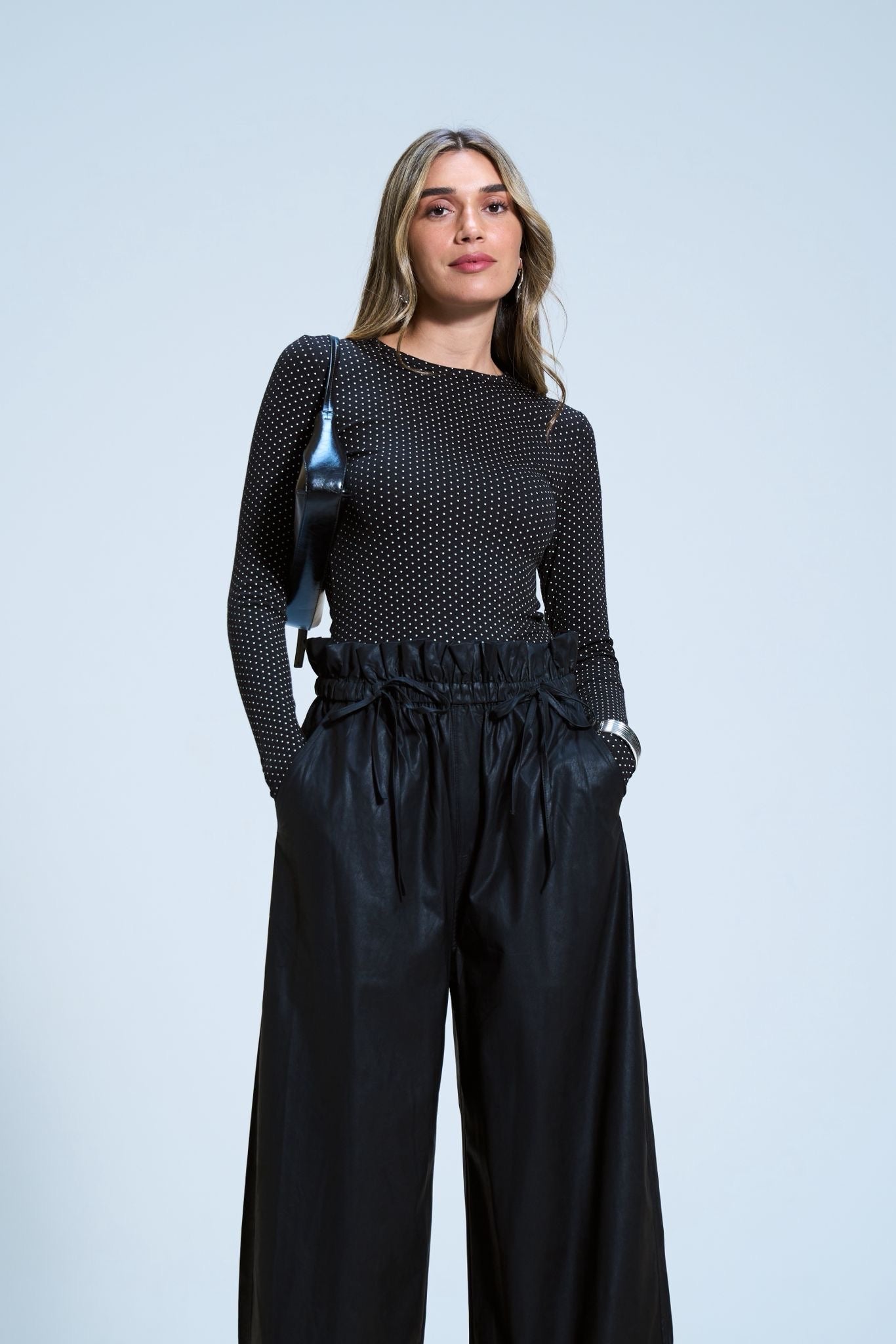 חולצת פיבי חולצה טיאגו