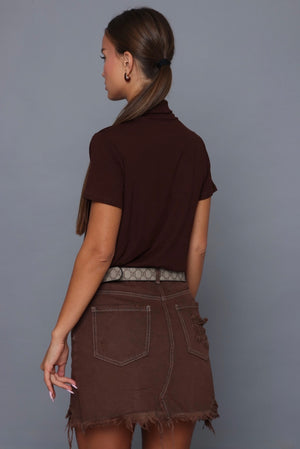 חצאית מיני ג׳ינס חומה חצאית קסארה