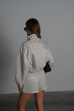 חליפת טומיק חליפה GOVANA