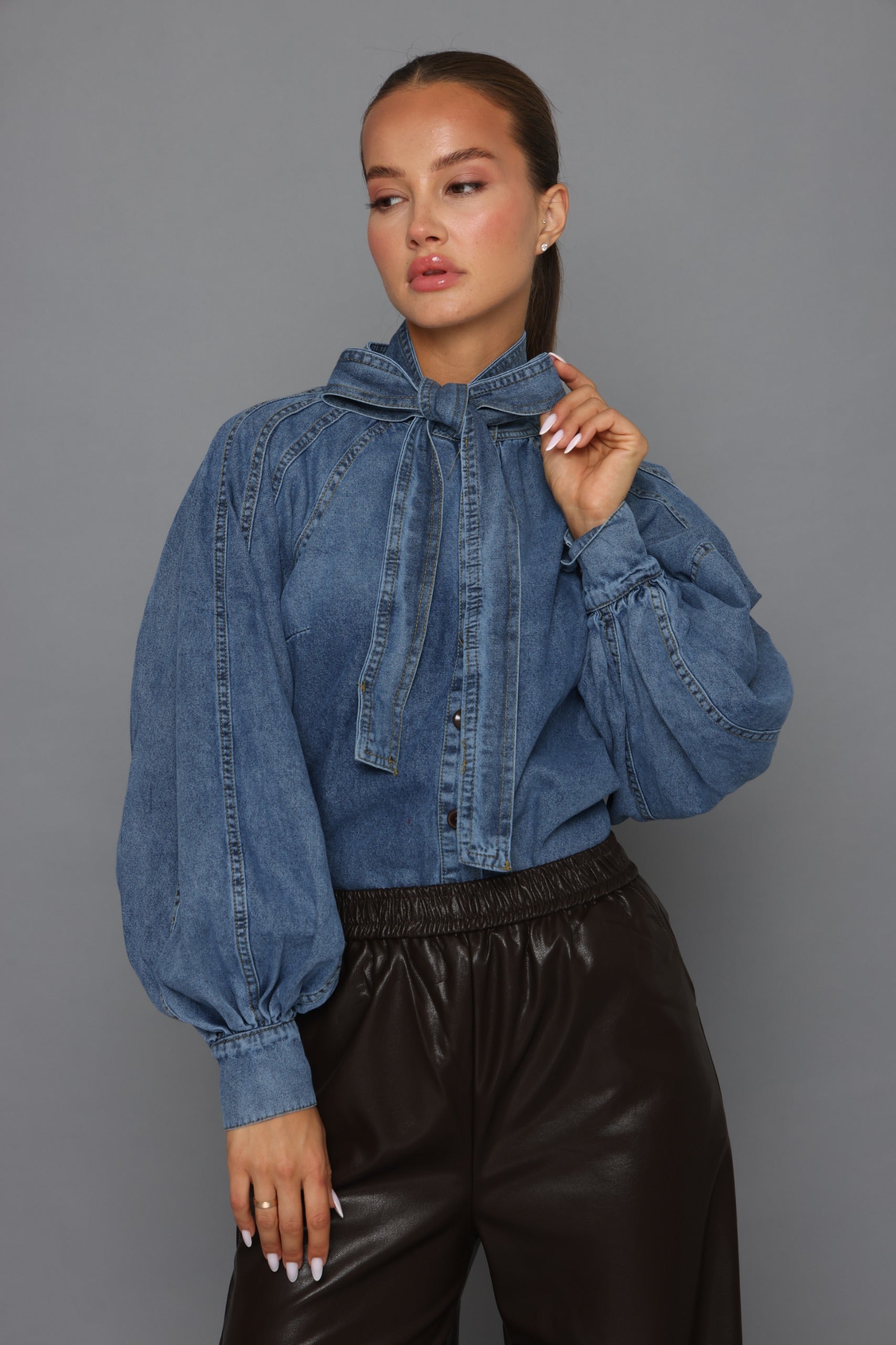 חולצת ג׳ינס שרוולים טפוחים חולצה כחול O.S קסארה