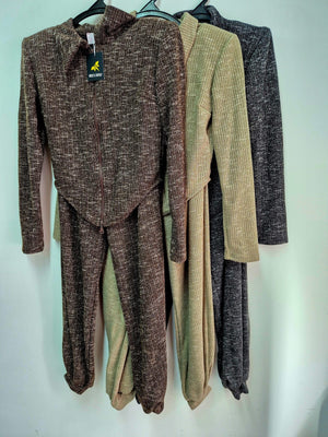 חליפת סריג נטלי חליפה חום נטלי שווילי