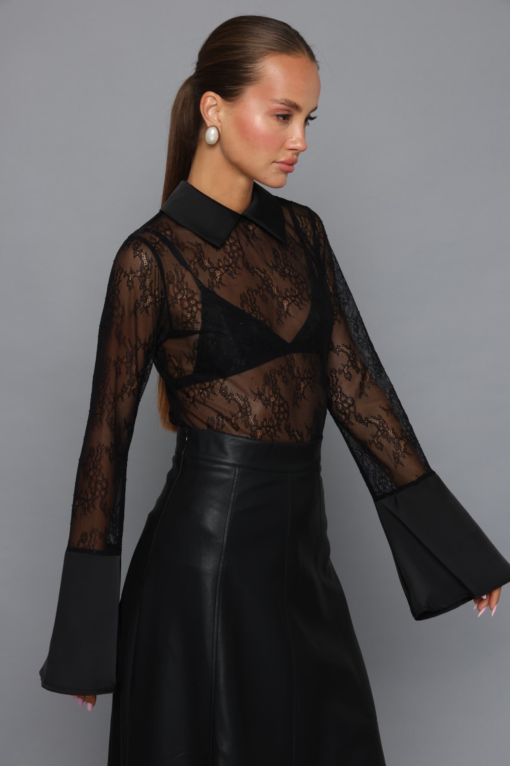 חולצת תחרה צווארון שרוול פעמון חולצה קסארה