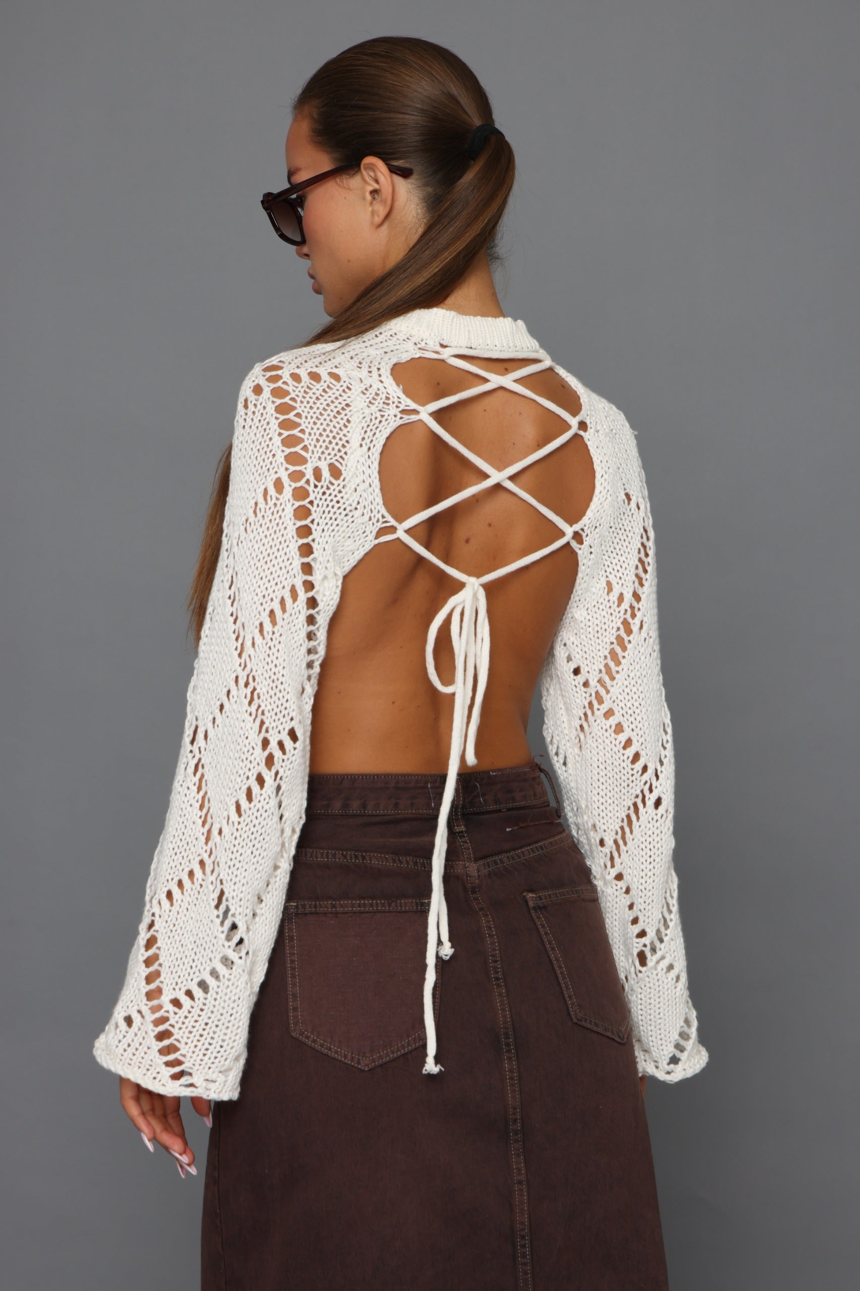 סריג קרושה קרופ גב חשוף חולצה קסארה