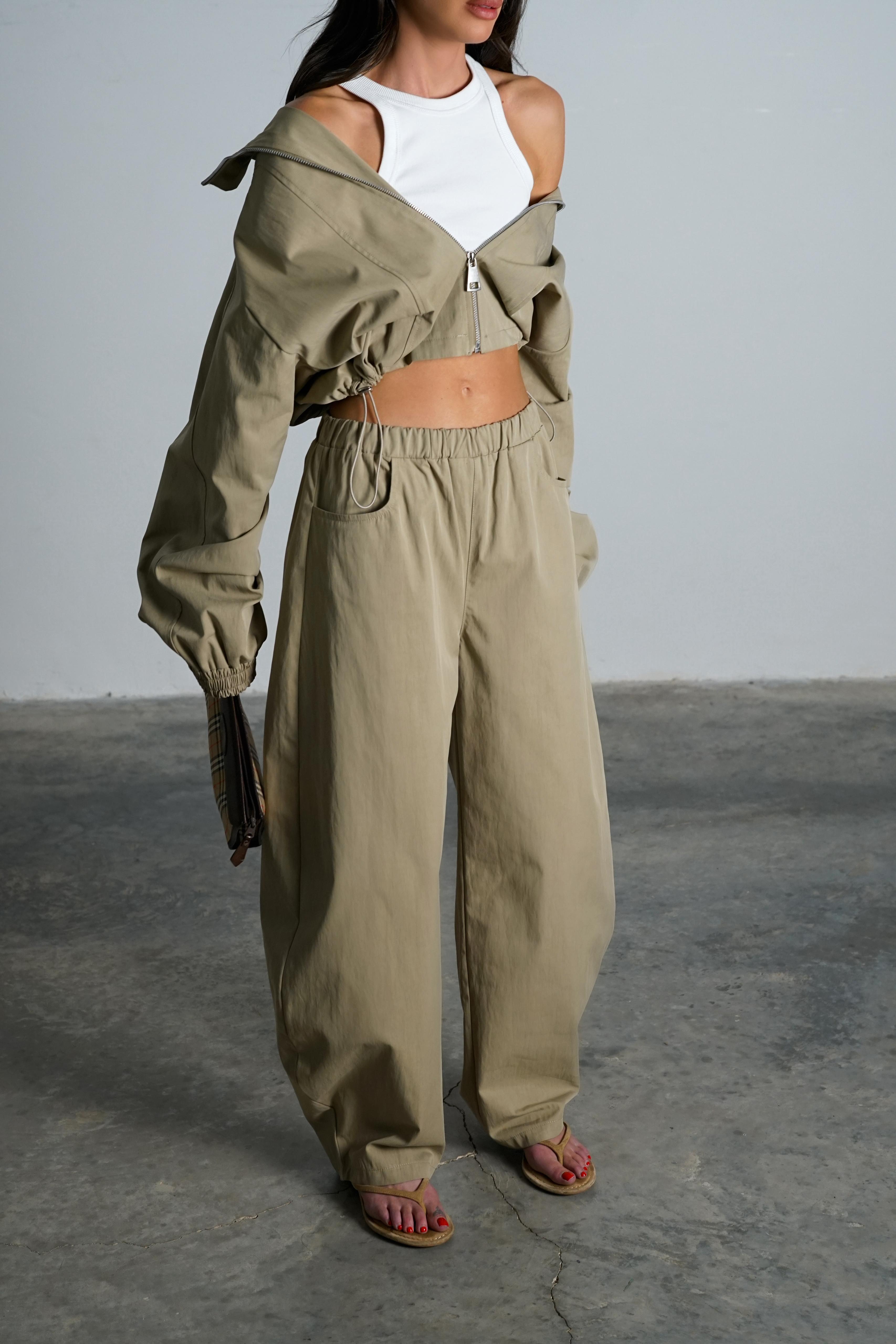 חליפת אסטל חליפה GOVANA