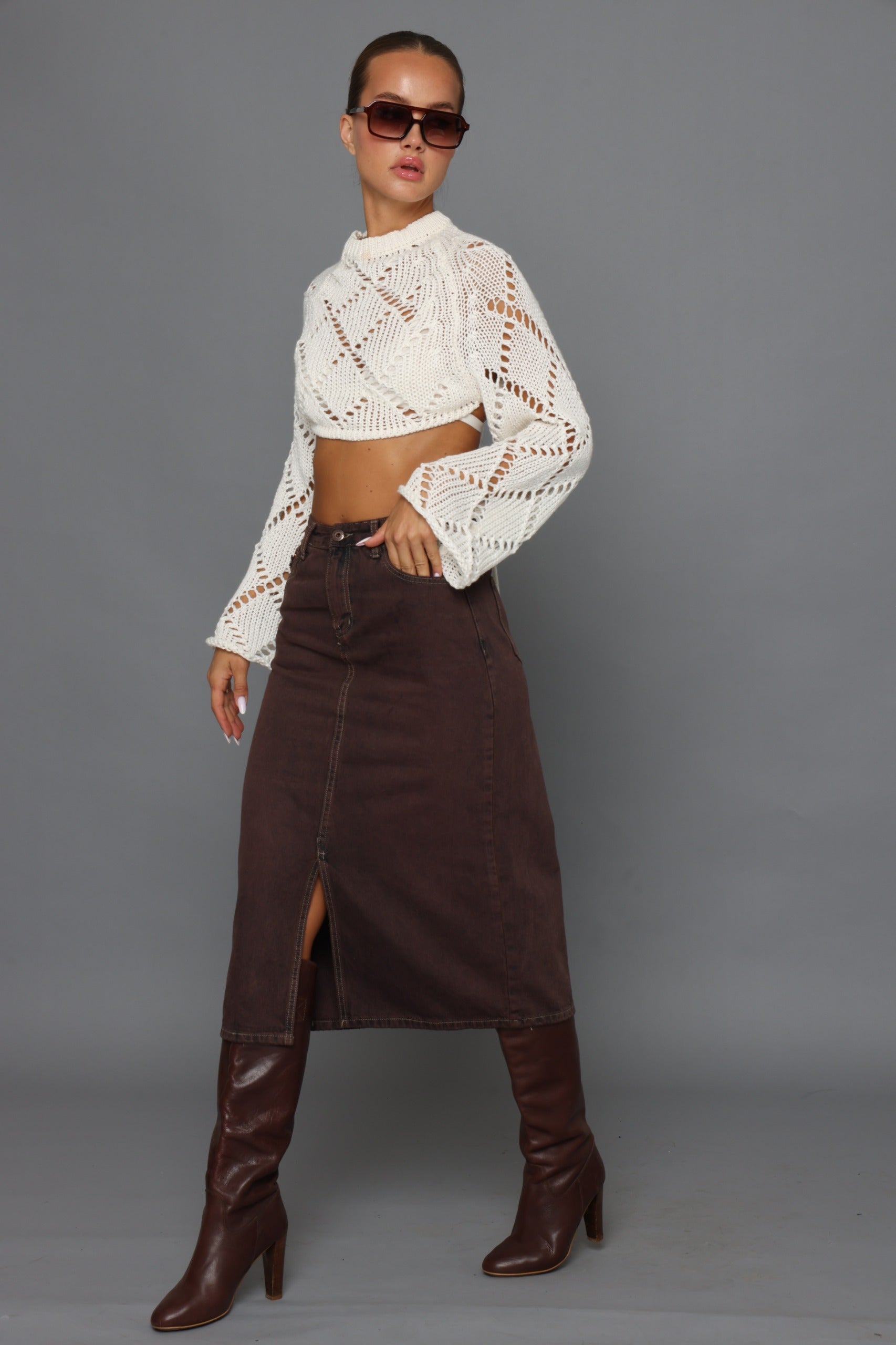 חצאית ג׳ינס חום מידי חצאית קסארה