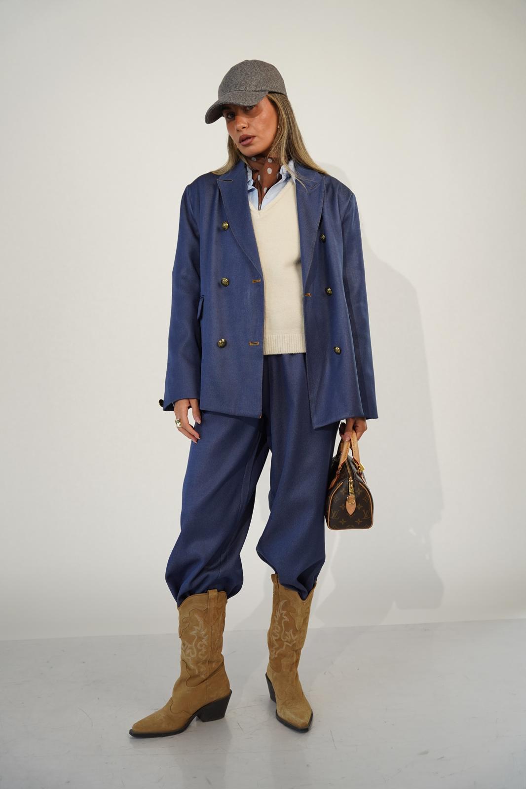 חליפת אלכסנדרה חליפה RFA