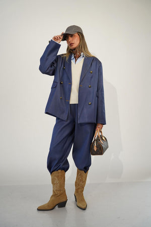 חליפת אלכסנדרה חליפה RFA