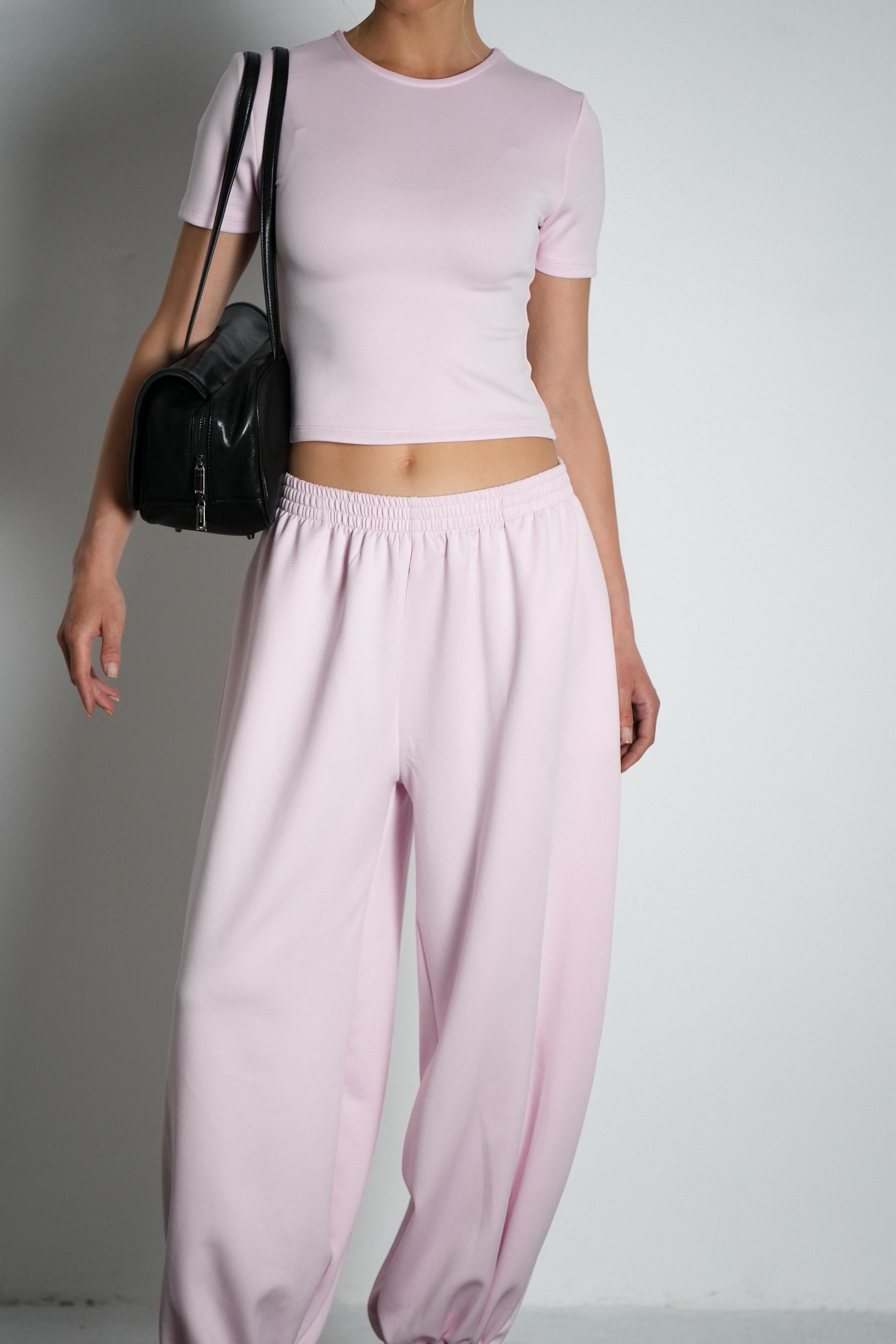 חליפת סופט חליפה ורוד GOVANA