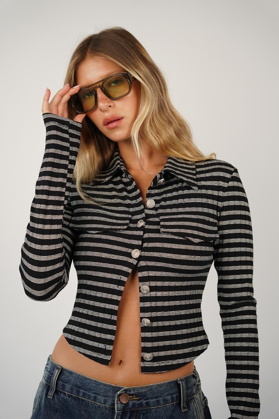 חולצת סריג רוזי חולצה שחור O.S RFA