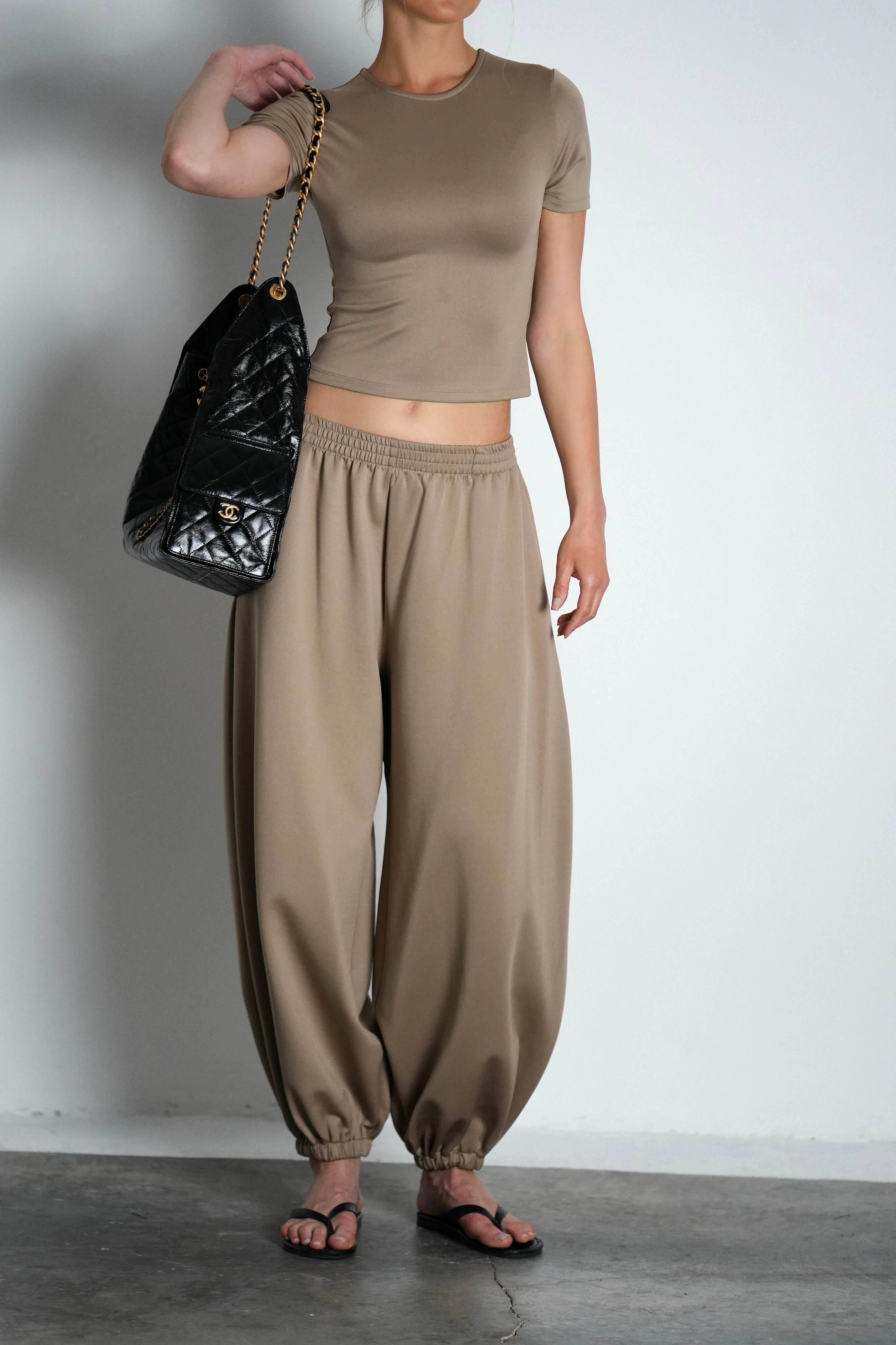 חליפת סופט חליפה מוקה GOVANA