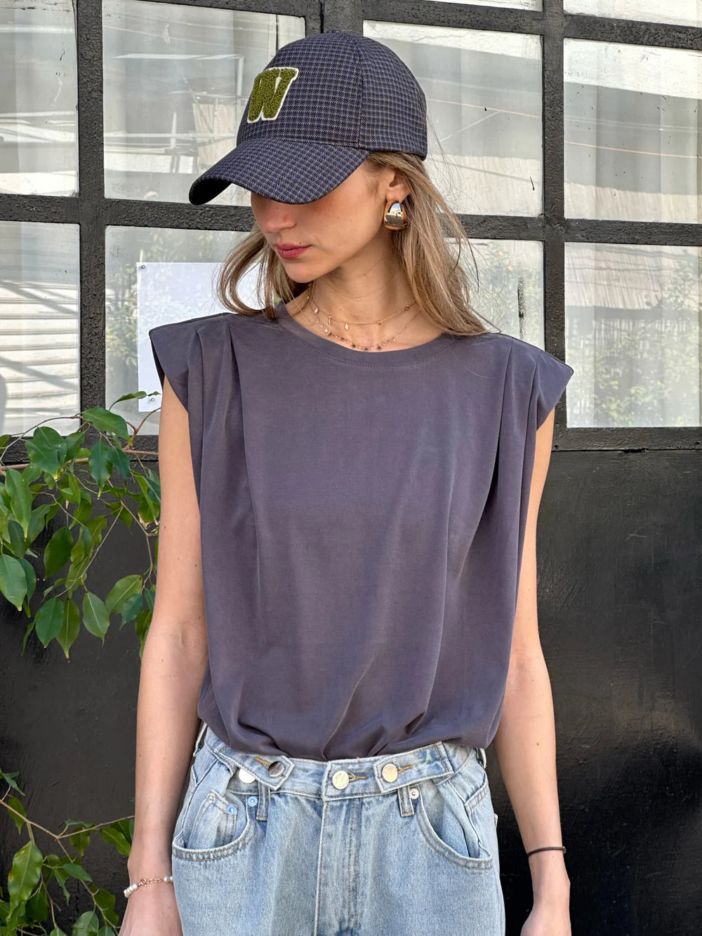 חולצת ניב חולצה אפור טיאגו