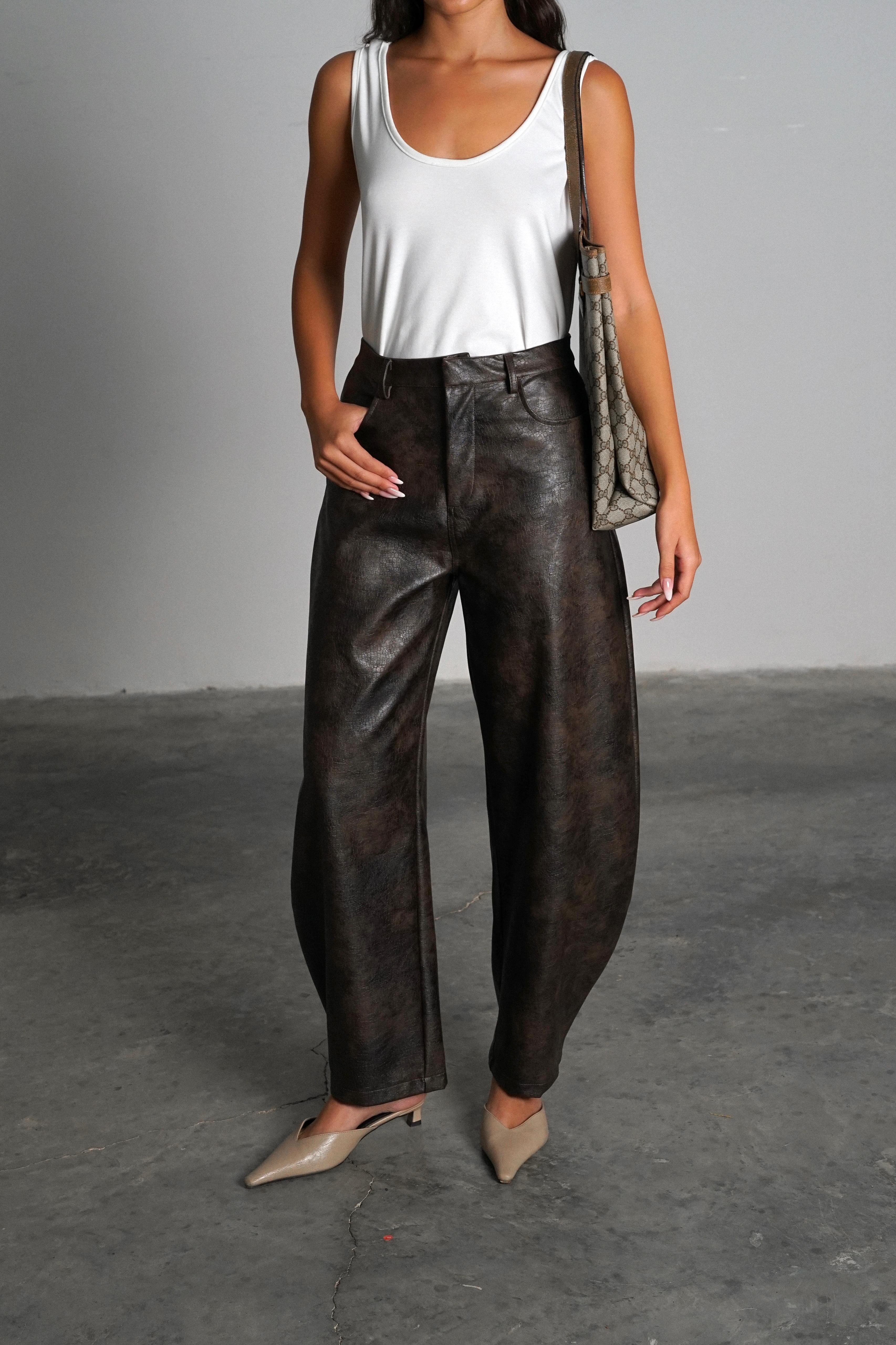 מכנס עור ג׳אגר