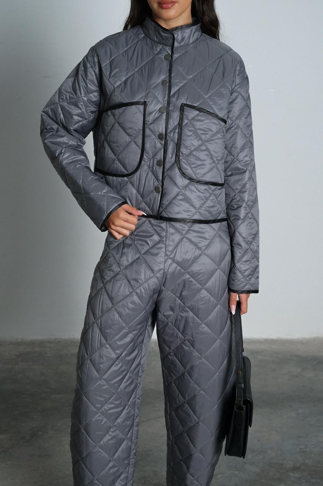 חליפת מלומה