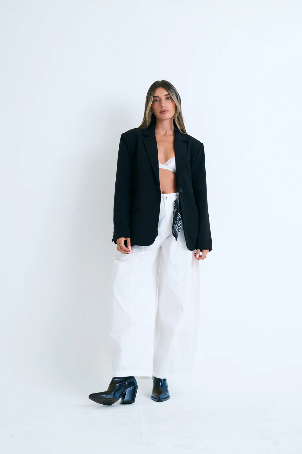 מכנס אביאור לבן ג׳ינס טיאגו