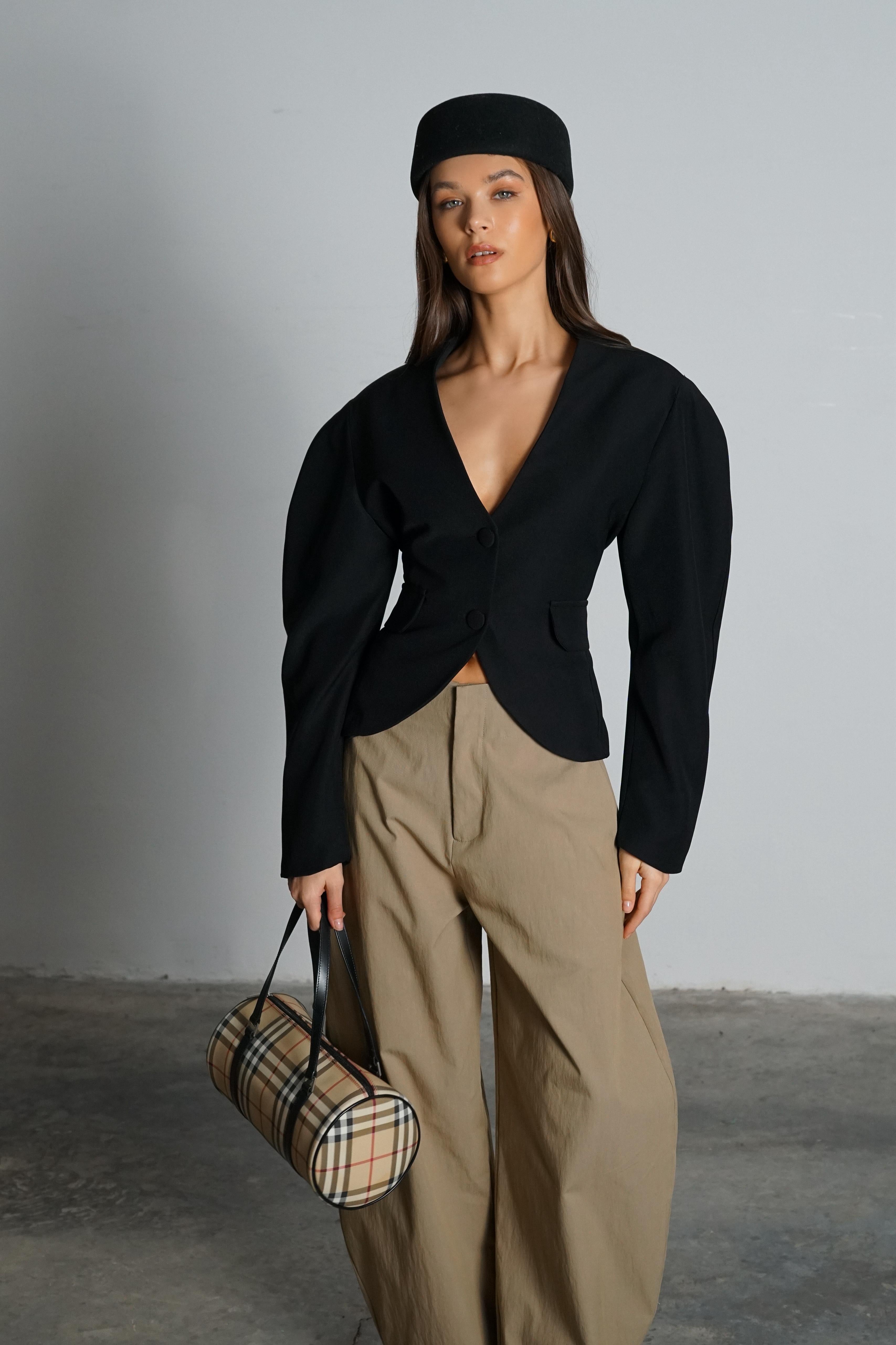 ג׳קט אמיליה ג'קט GOVANA