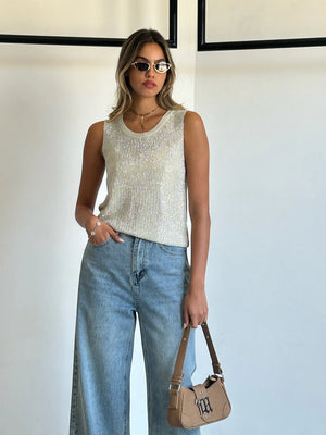 גופיית לוריאה בז' O.S מבית טיאגו רק בשני בוטיק מעצבים