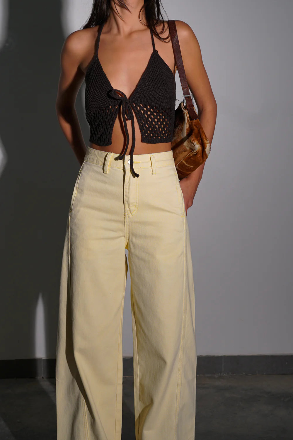 טופ קרלי טופ חום GOVANA