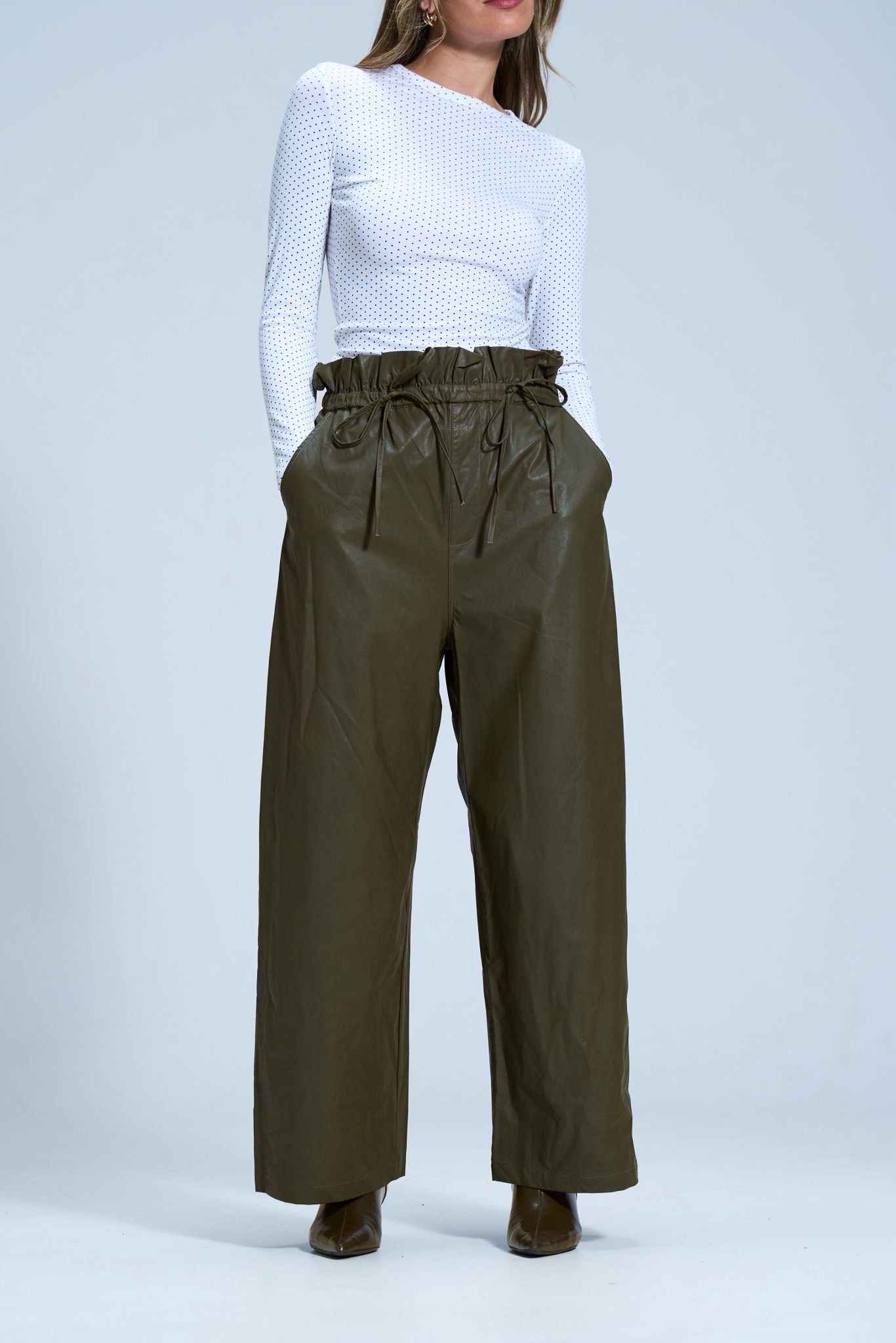 חולצת פיבי חולצה טיאגו