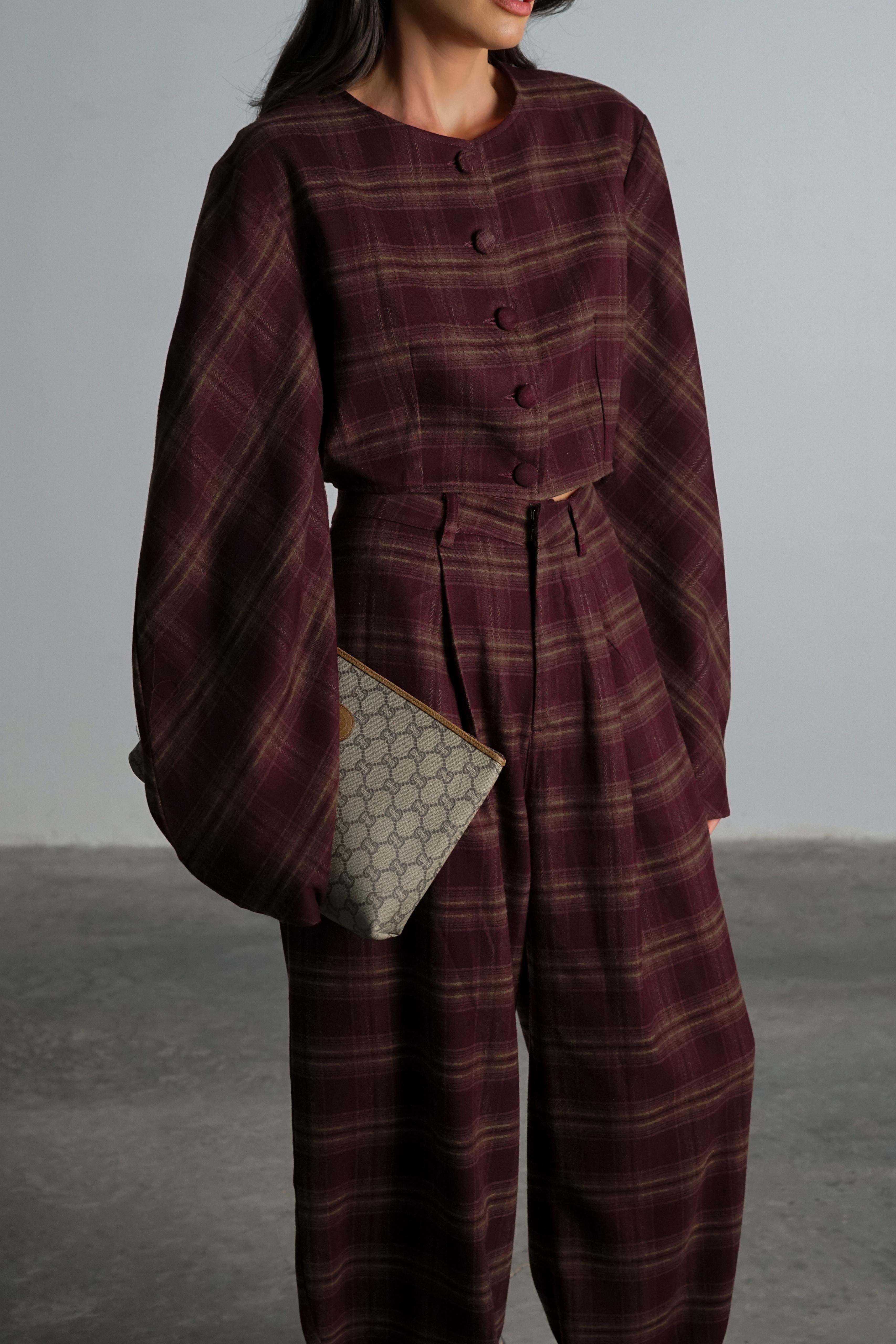 חליפת פטיסר חליפה בורדו GOVANA