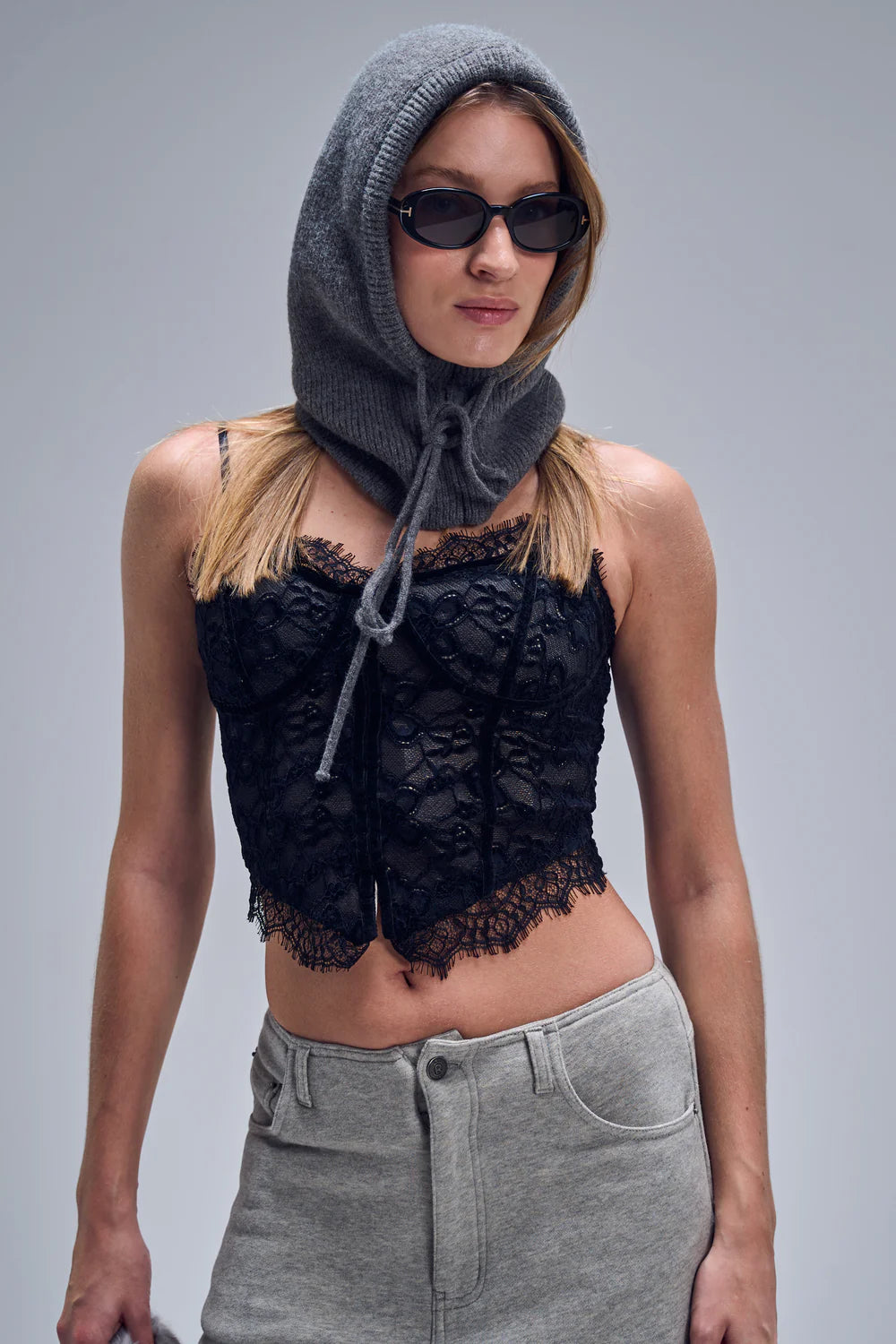 טופ לייסי שחור O.S טיאגו