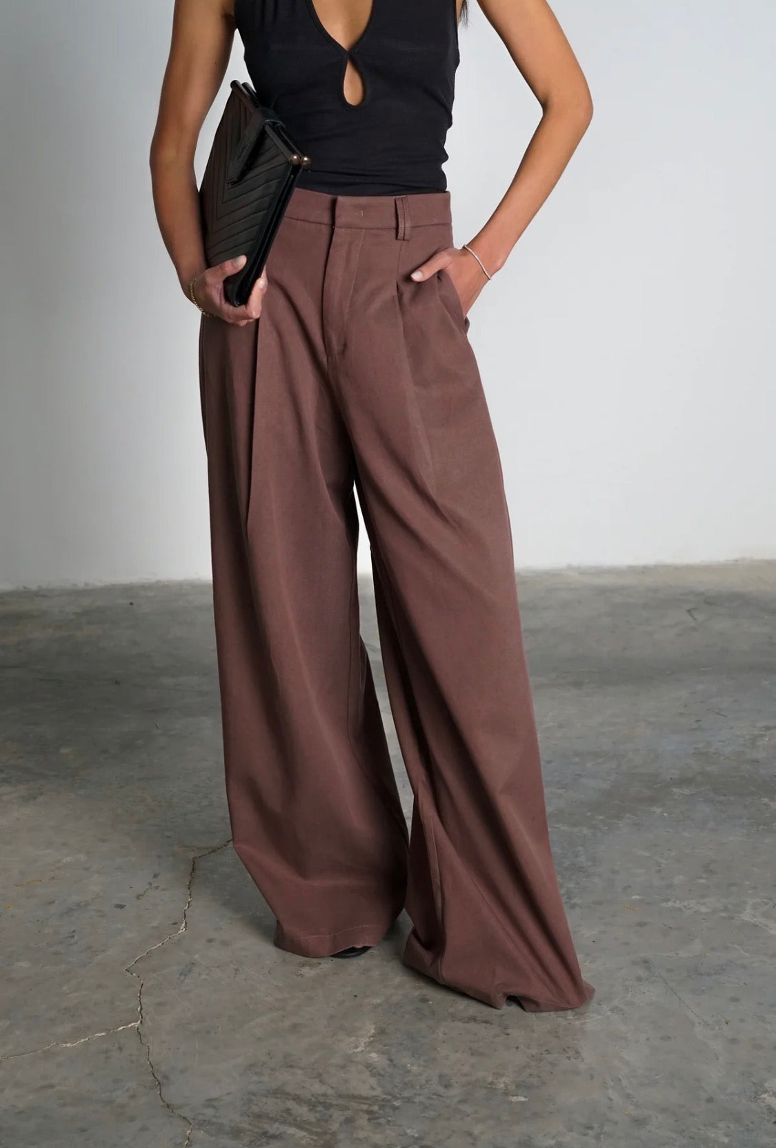 מכנס רינו מכנס חום GOVANA