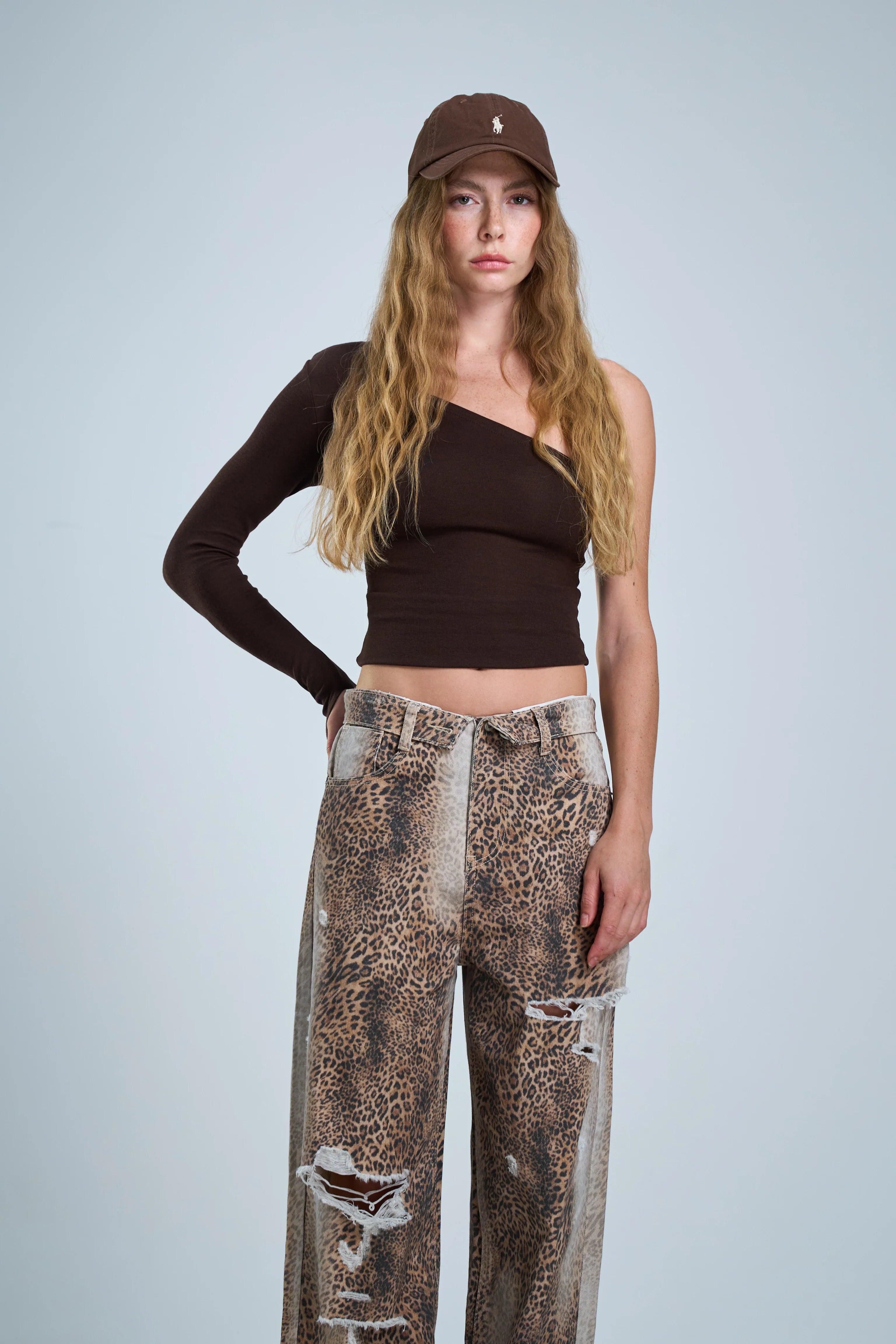 חולצת קלר חולצה חום טיאגו