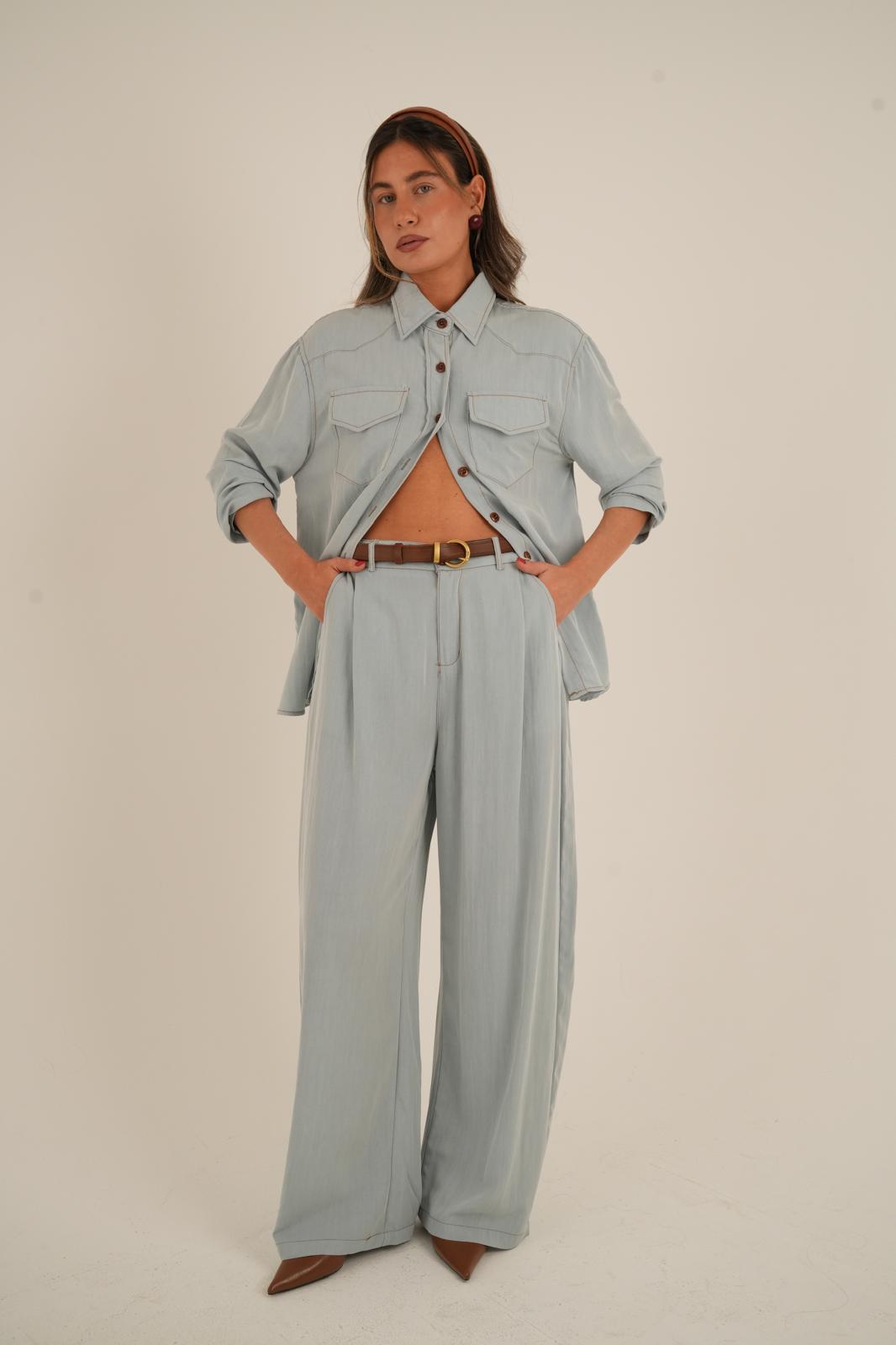 חליפת מייגן חליפה כחול בהיר RFA