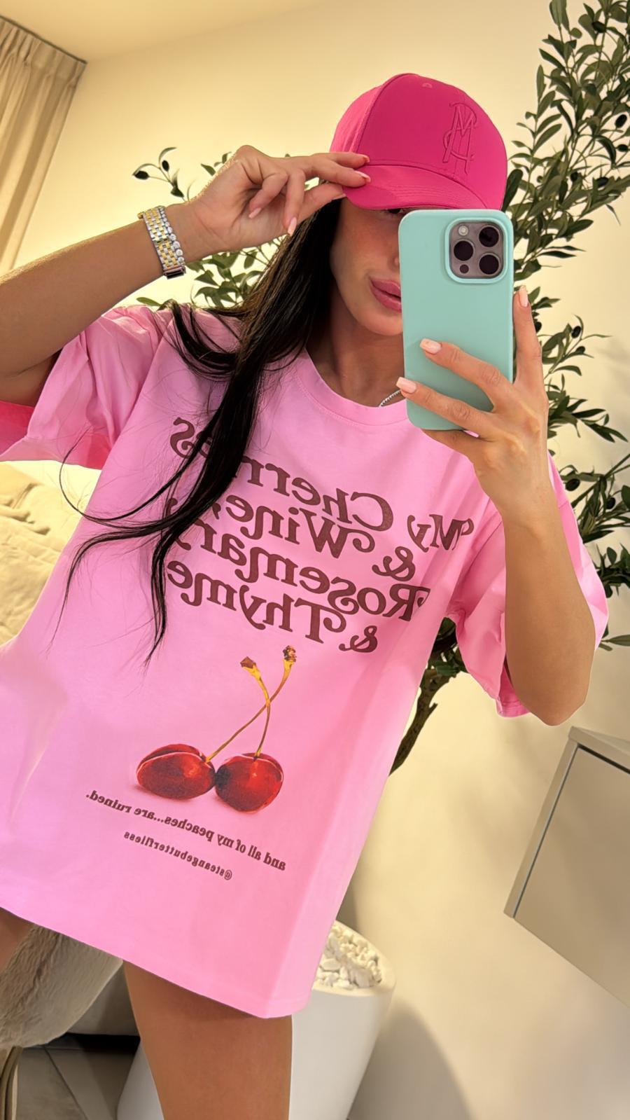 חולצה צ'רי מבית גליתה רק בשני בוטיק מעצבים